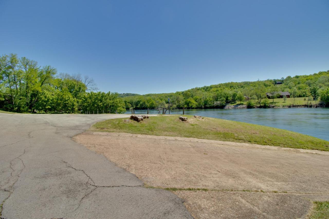 Spacious White Rivers Jewel Fishing Haven! Flippin المظهر الخارجي الصورة